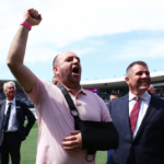 Crowd roars in standing ovation for Bondi hero Ahmad at sold-out Ashes Test in Sydney