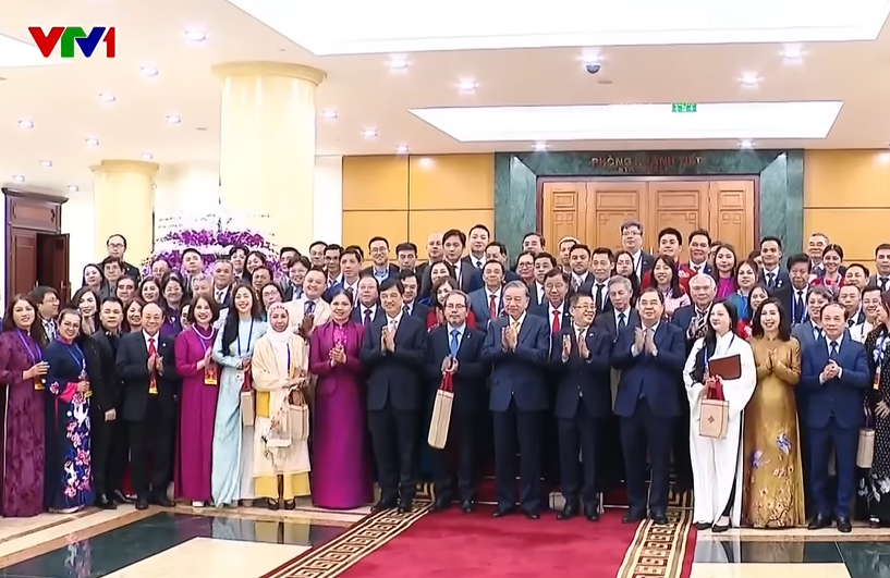 Vietnamese Community in Sri Lanka Celebrates as Member KimHa Receives Honors at Spring Home Festival