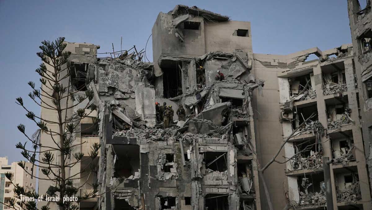 Israel Initiates Offensive Against Iran, Reports International Media