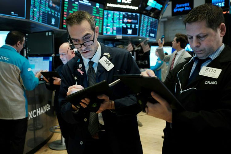 Wall Street Closes with Mixed Results Amid Volatile Trading Following Iran Air Strikes