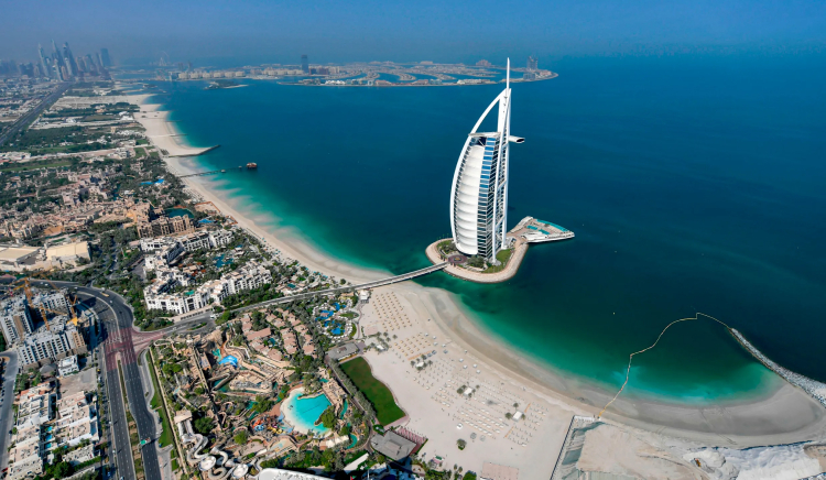 Dubai Hotels Urged to Assist Guests Amid Airspace Closure Disruptions