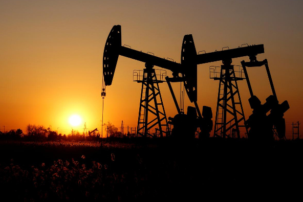 Oil gains over 2% as market weighs Iran war supply risks